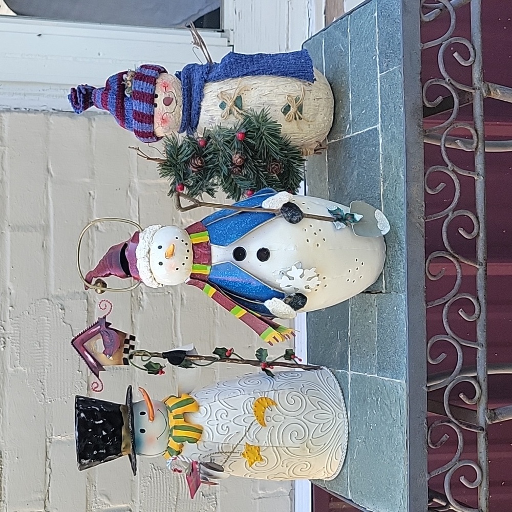 Snowmen Holiday Decor. Two Metal One Plastic With Knitted  Hat And Scarf